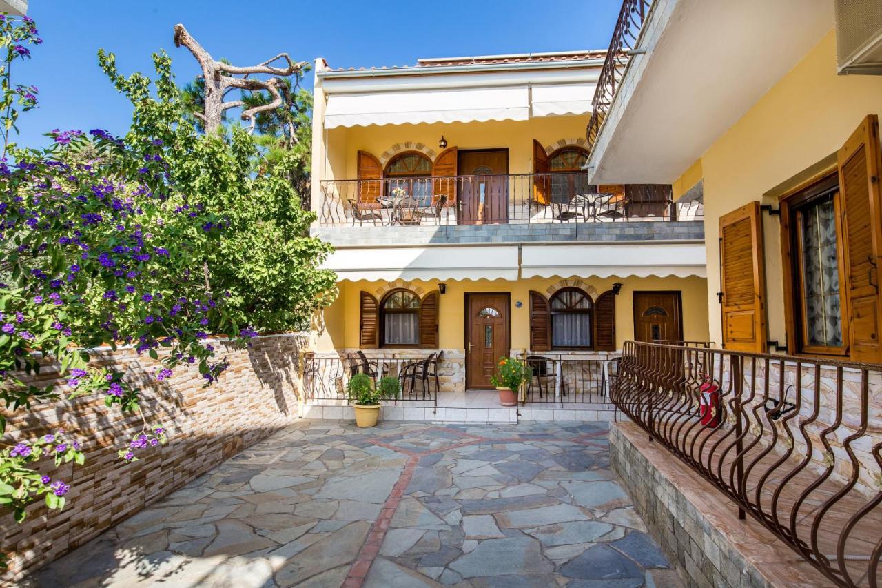 Laskarina Onar Studios Potos Exterior photo